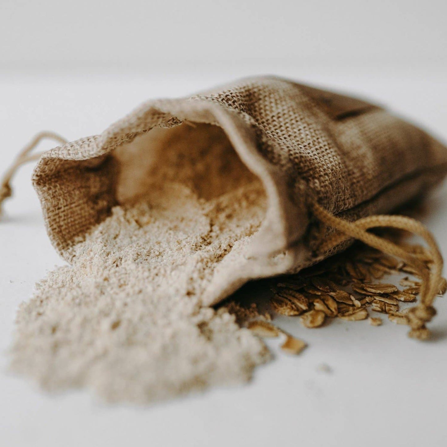 Herbal Oatmeal Bath Soak : Rose