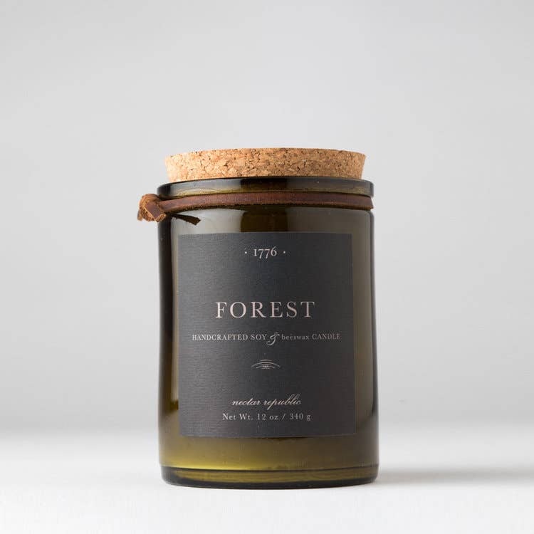 Forest : 1776 Soy Beeswax Man Candle