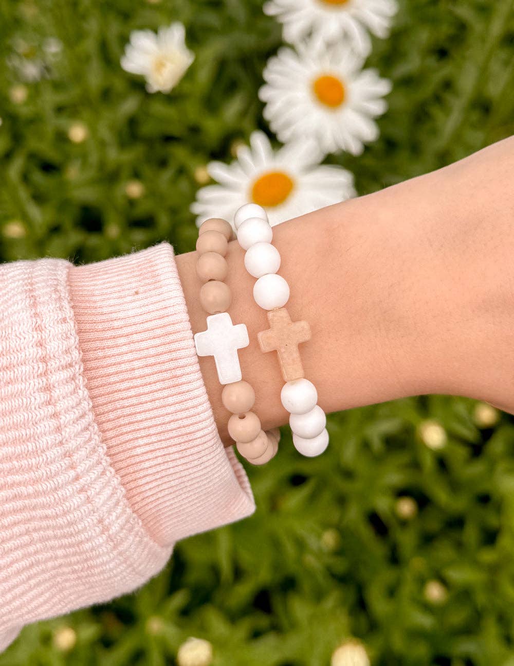 Zion Bracelets: Large / White & Beige