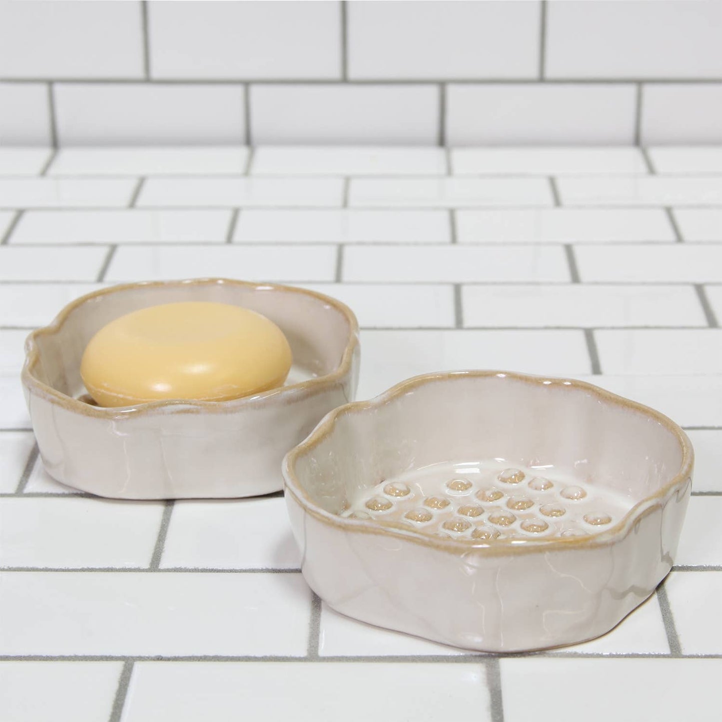 Bower Ceramic Soap Dish - Rnd - Fancy White