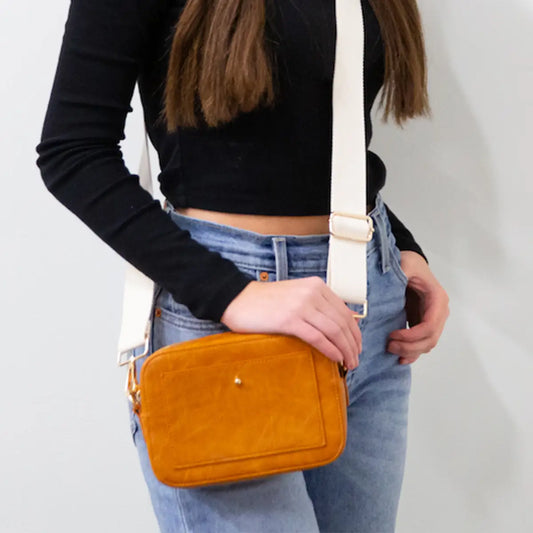 Cognac - Camera Crossbody