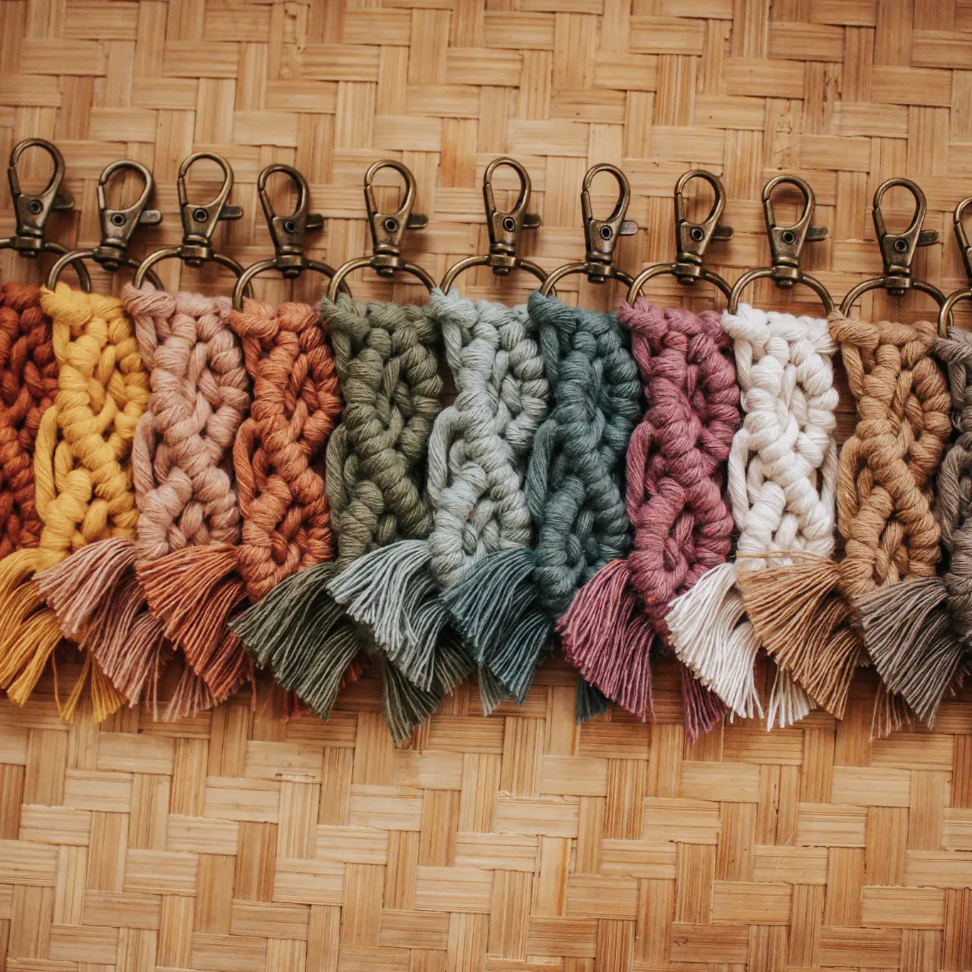 Macrame Fringe Keychains *Colors*